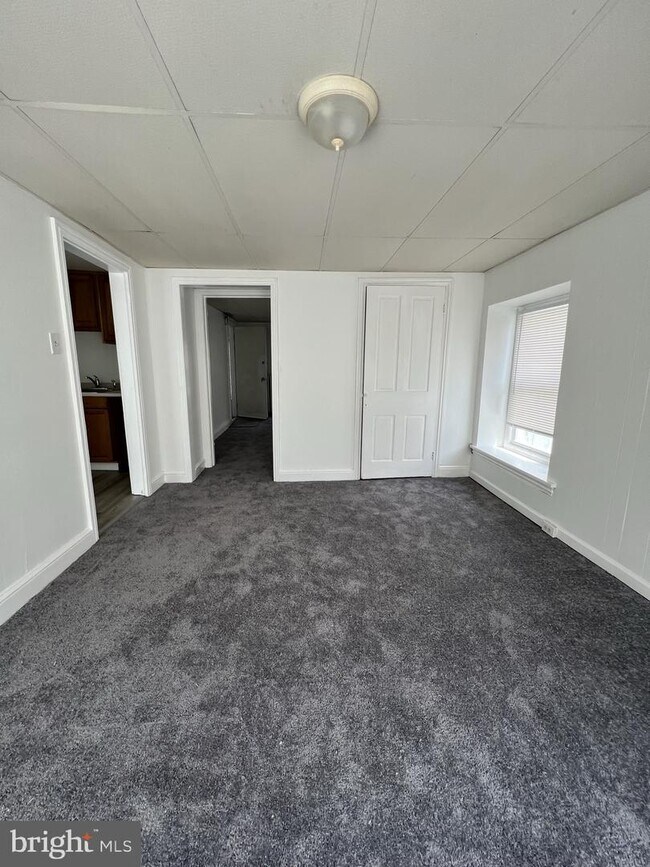 Building Photo - 3587 Indian Queen Ln