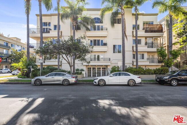 Primary Photo - 435 Arnaz Dr