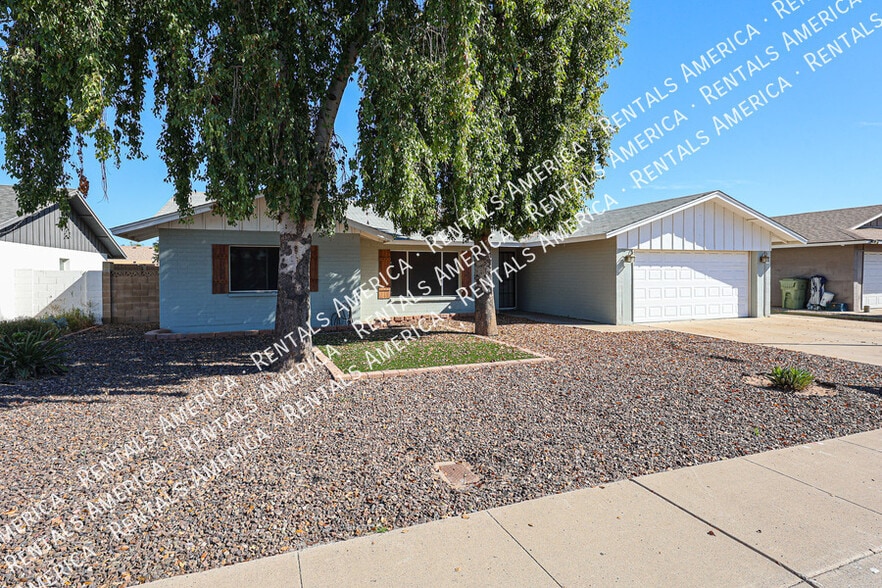 Building Photo - 5214 W Redfield Rd