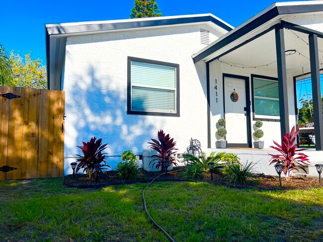 Building Photo - 1411 S Madison Ave