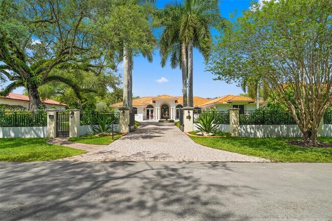 Building Photo - 9400 SW 93rd Ct