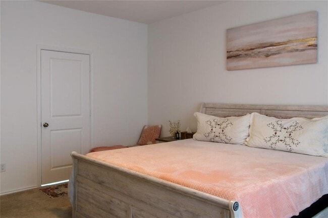 Building Photo - 1404 Aquilla Dr