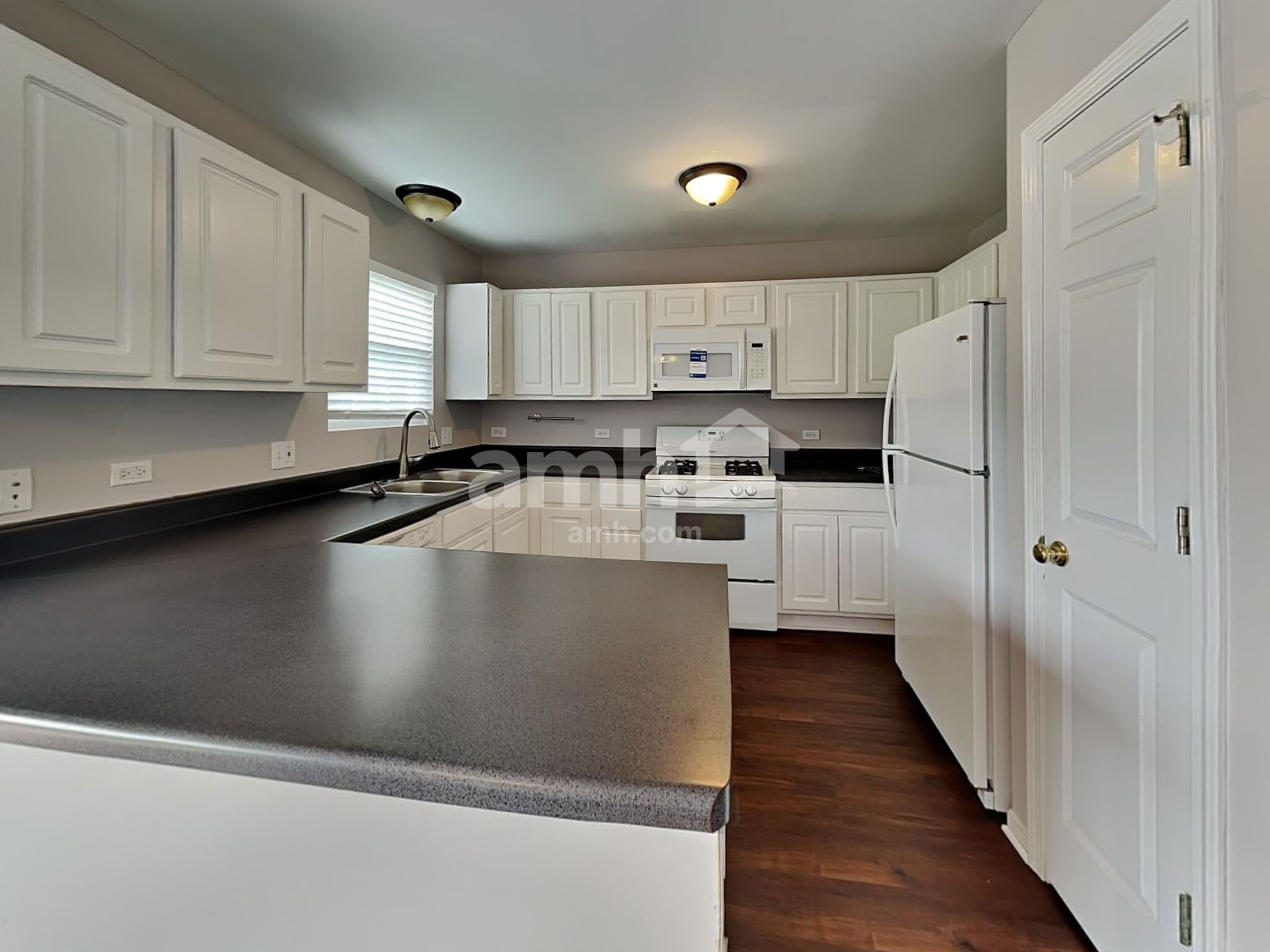 Building Photo - 38333 Monarch Ct