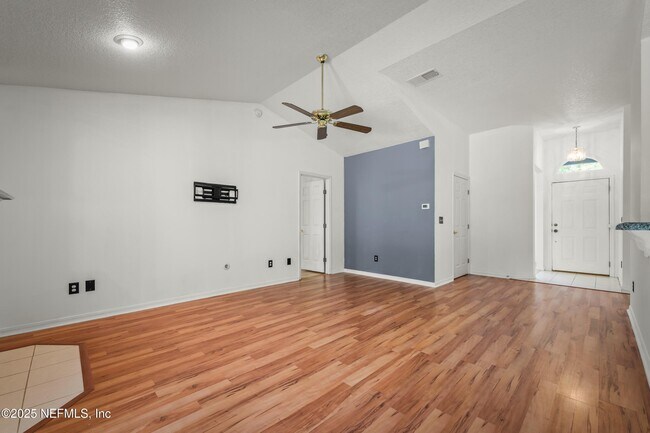 Building Photo - 5392 Heronview Ct