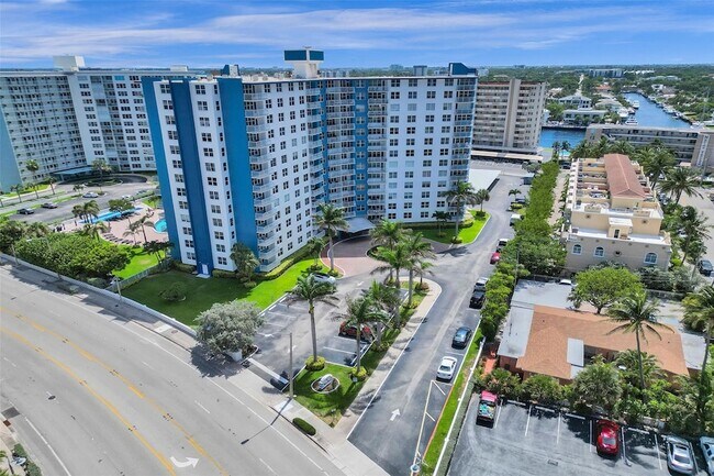 Building Photo - 301 N Ocean Blvd