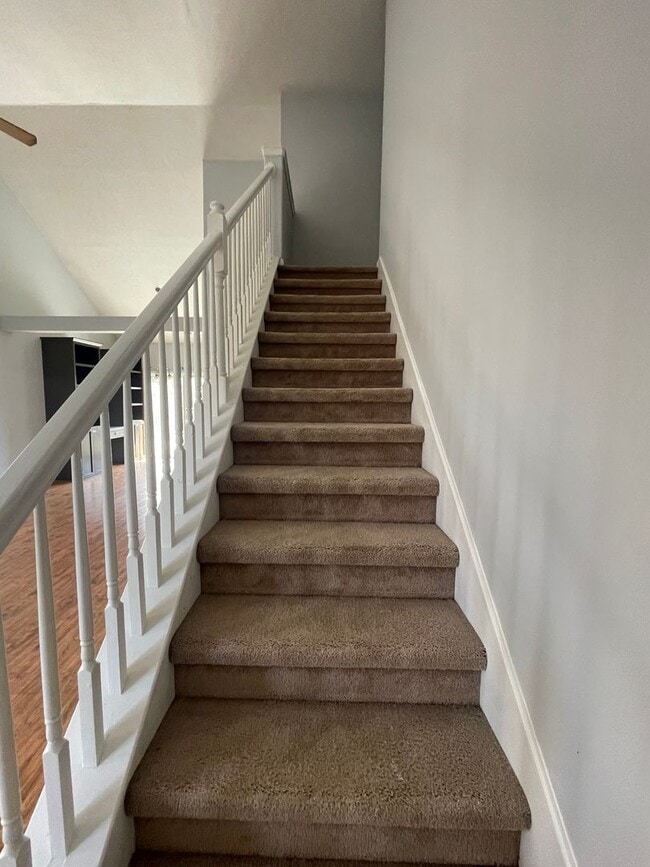 Building Photo - 4233 Sandstone Dr