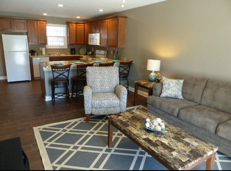 Building Photo - 1616 Spring Valley Dr