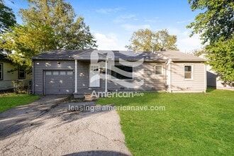 Building Photo - 3123 E Xyler St