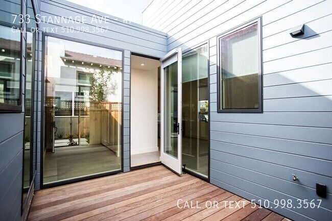 Building Photo - 733 Stannage Ave