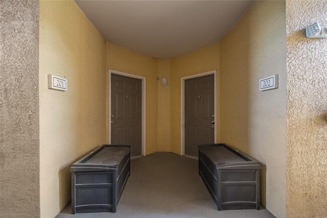 Building Photo - 6157 Metrowest Blvd