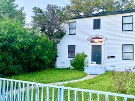 Front View - 427 Eleanor Ave