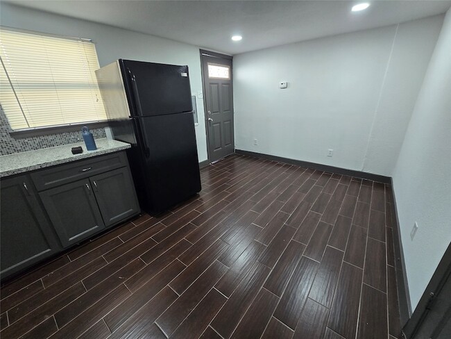 Building Photo - 1501 Asbury St