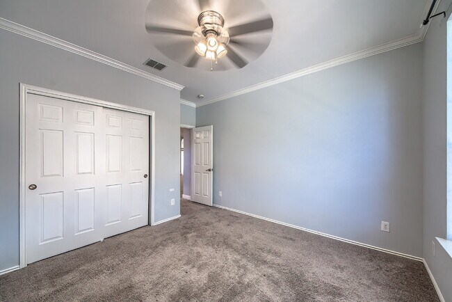 Building Photo - OFFERING 50% OFF THE 1ST MONTH'S RENT