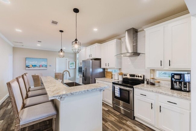 Building Photo - 12581 Spring Meadow Dr