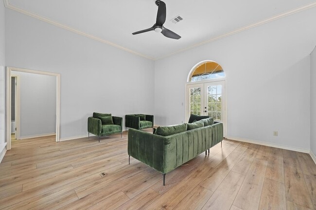 Building Photo - 140 Barton Ranch Cir
