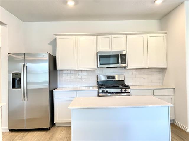 Building Photo - 815 Blackhawk Dr