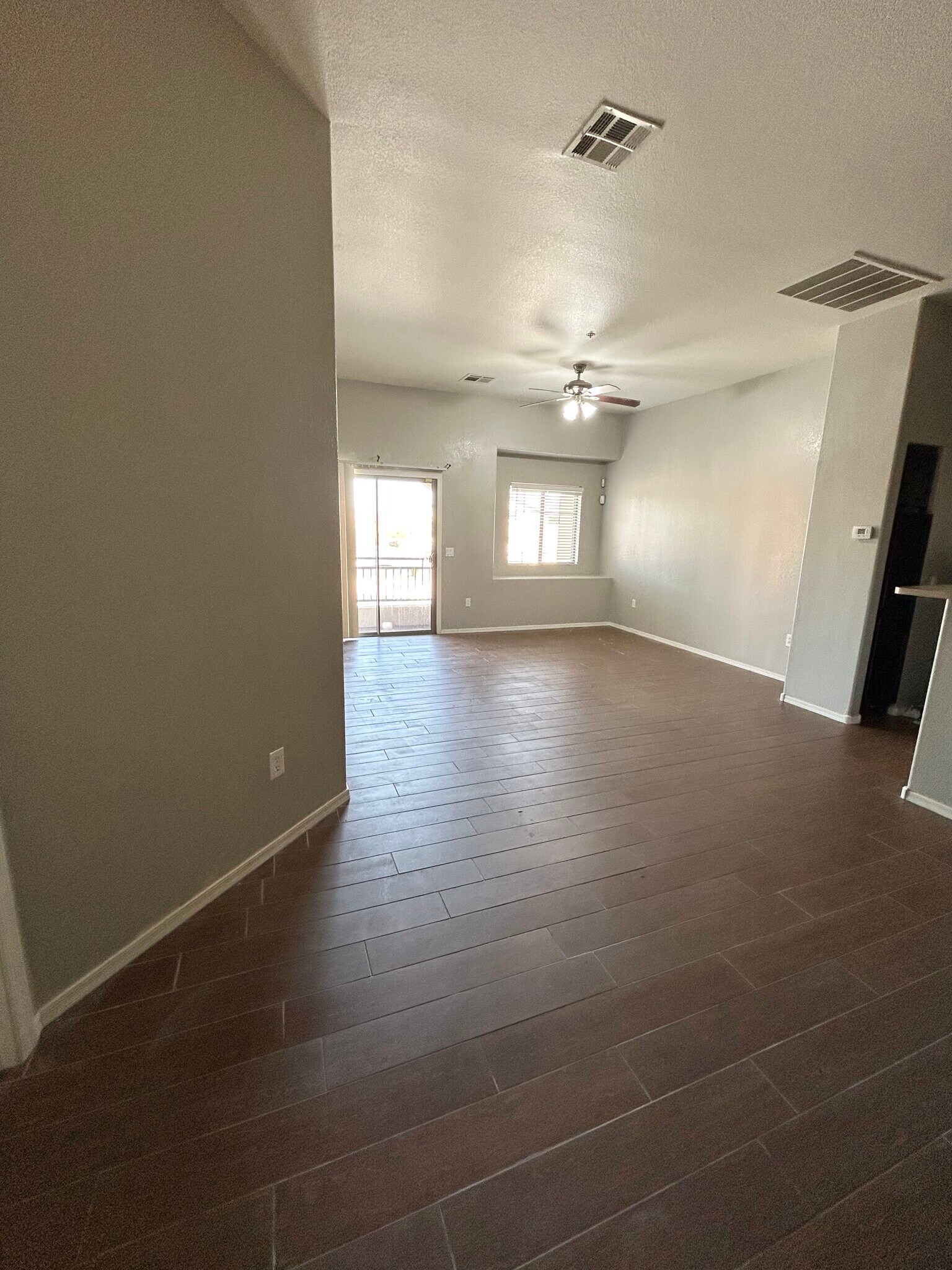 Building Photo - 356 N 169th Ave