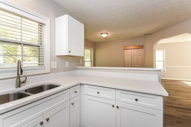 Building Photo - 2750 Northgate Way NW