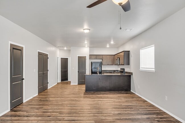 Building Photo - 1613 Timber Ridge Dr