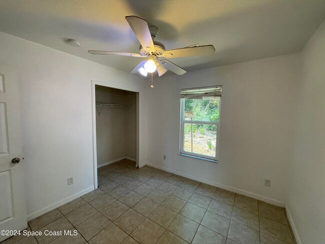 Building Photo - 1000 Dames Ct