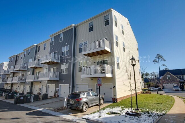 Building Photo - 8010 Wistar Glen Dr