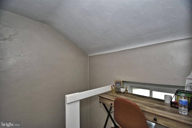 Building Photo - 19 E Germantown Pike