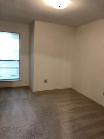 Building Photo - 1400 Kittery Dr