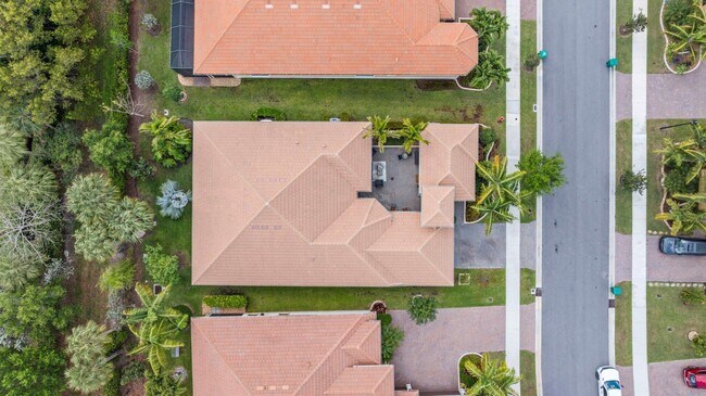 Building Photo - 9368 Cantal Cir E