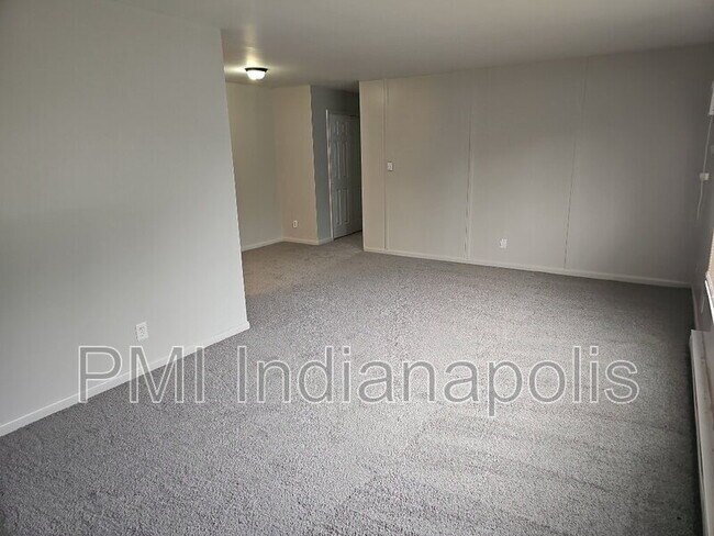Building Photo - 6240 E 11th St