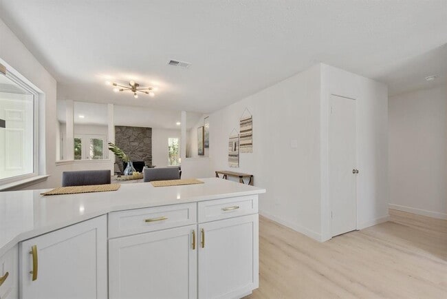 Building Photo - 4011 Eskew Dr