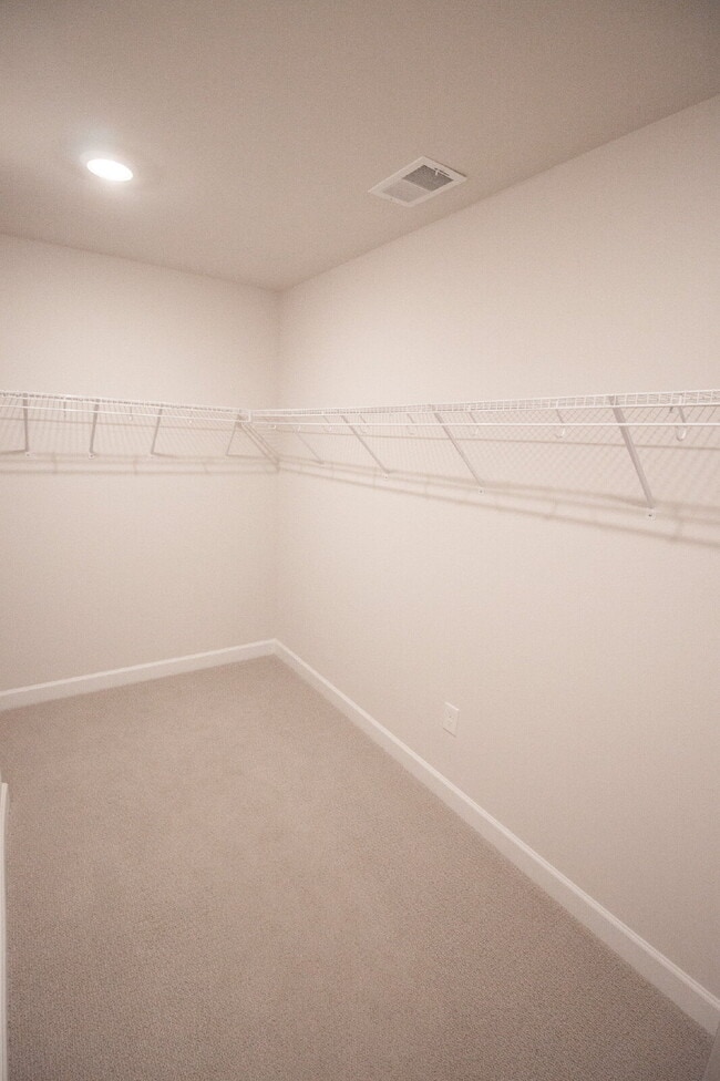 Building Photo - Fully Fenced 5bd SFH in Carolina Forest