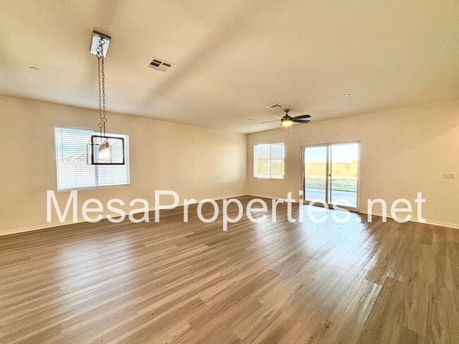 Building Photo - 15886 Rain Lily Ct