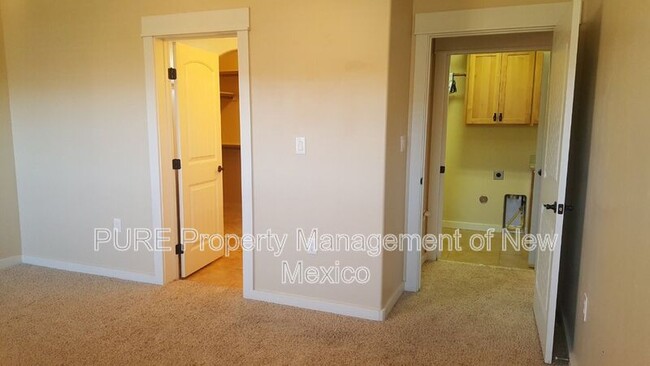 Building Photo - 2815 Eastridge Ct