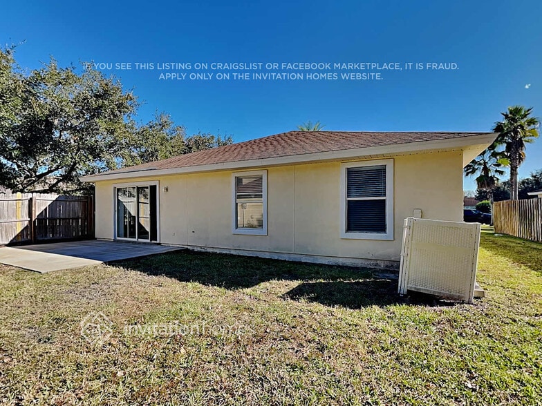 Building Photo - 1450 Cedar Grove Terrace