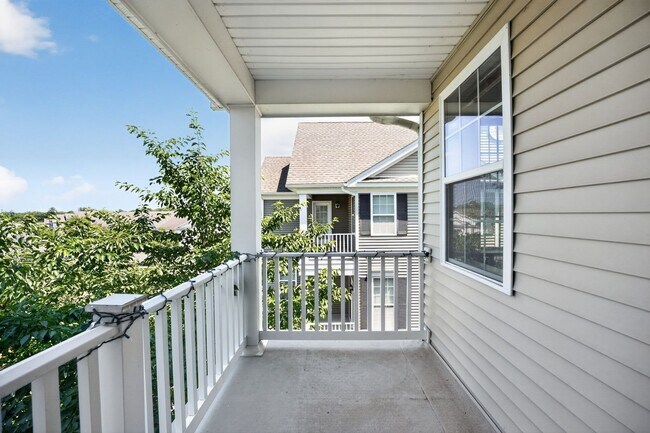 Building Photo - Spacious 3BR Condo in Westborough
