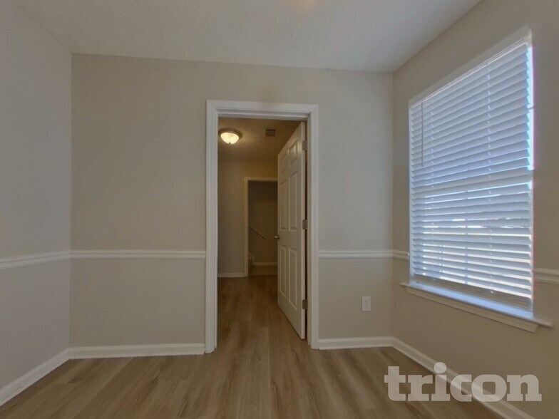 Building Photo - 100 Doves Nest