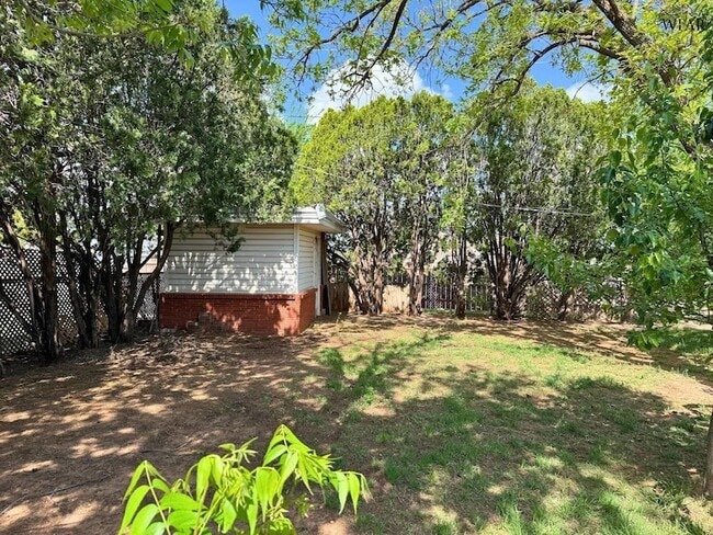 Building Photo - 4800 George St