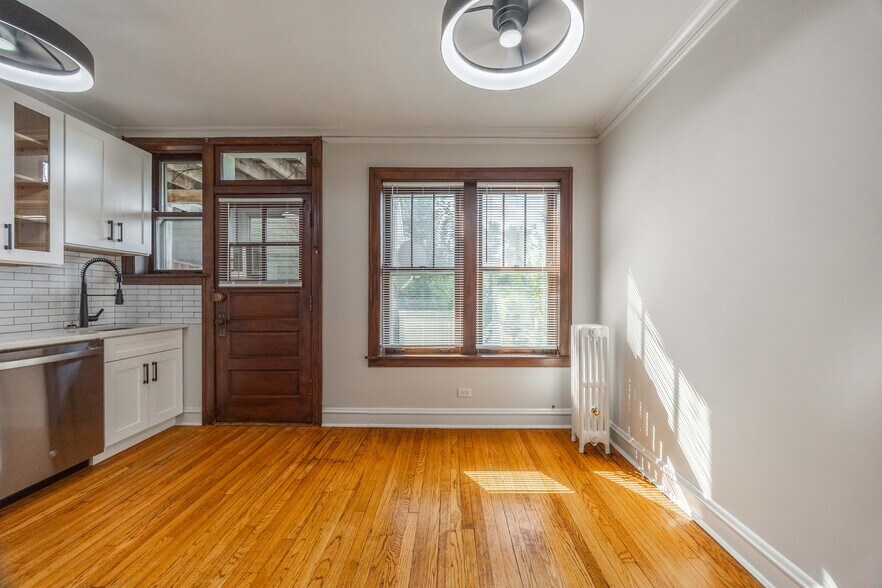 Building Photo - 3127 N Spaulding Ave