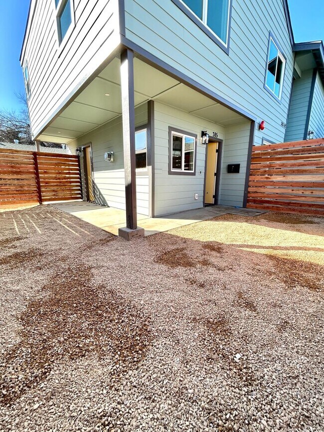 Building Photo - 1-Bed/1-Bath Near Downtown San Luis Obispo and Cal Poly