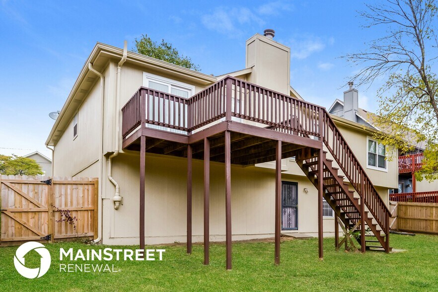 Building Photo - 9821 W 51st St