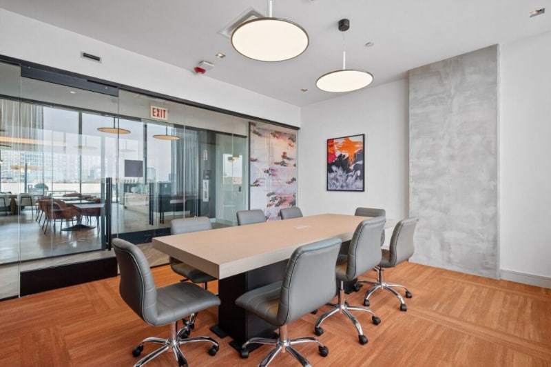 Building Photo - 815 N Cleveland Ave