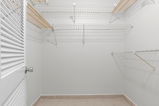 Building Photo - 500 Executive Center Dr