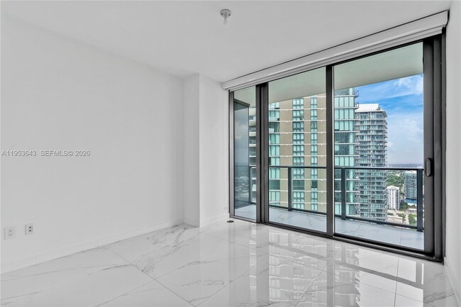 Building Photo - 3131 NE 7th Ave