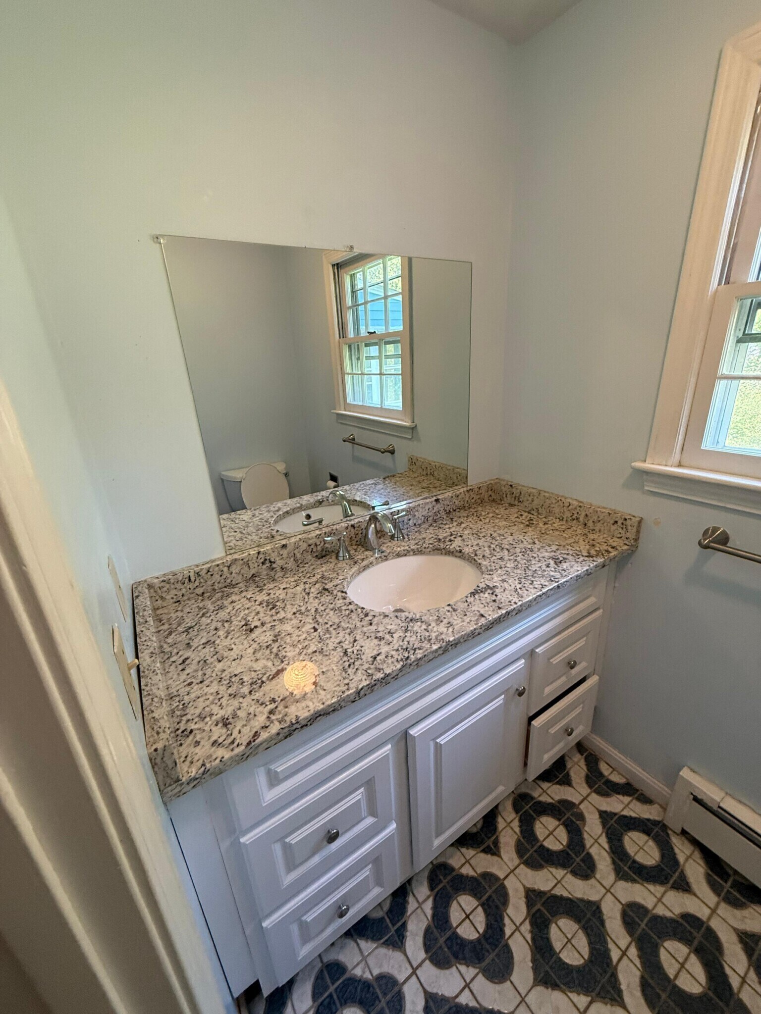 Building Photo - 5 Freeman Cir