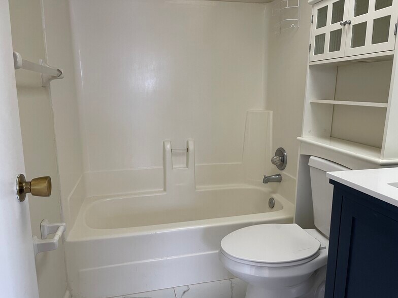 Building Photo - 7723 Tamara Lee Ct