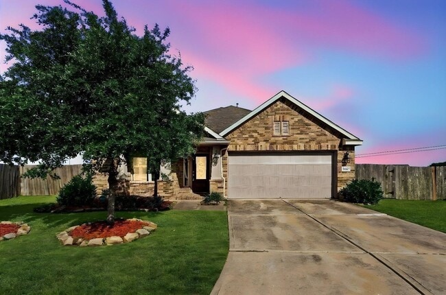 Building Photo - 2043 Plum Rose Ln