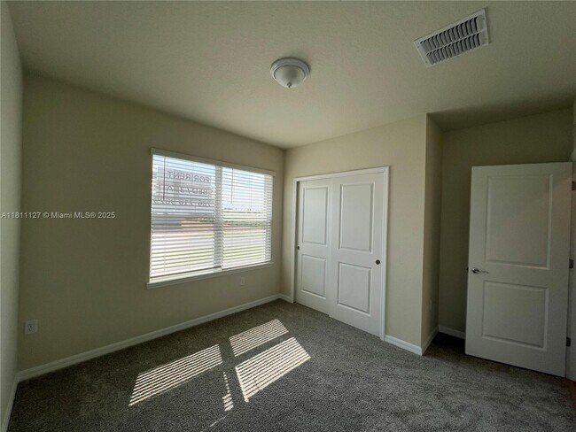 Building Photo - 16414 Grey Pne Dr