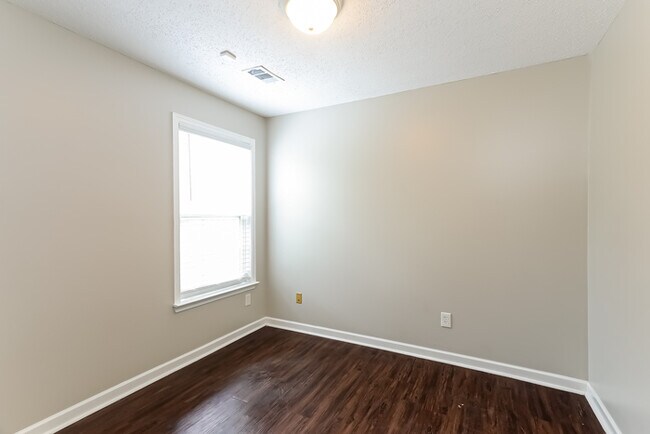 Building Photo - Inviting 3-Bedroom, 2-Bath Home in Vance, AL