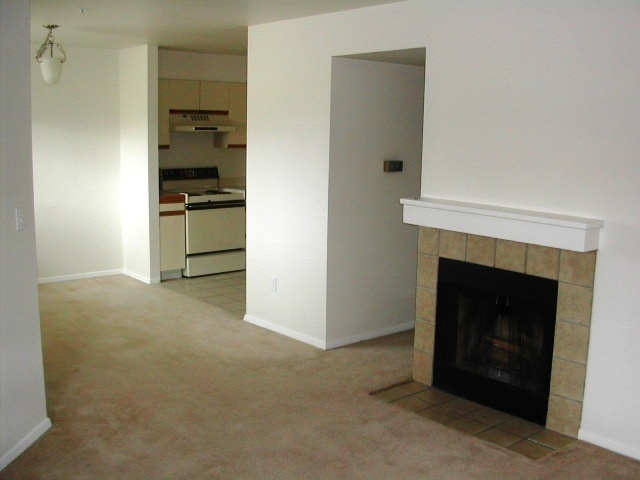 Building Photo - 5520 Stonewall Pl