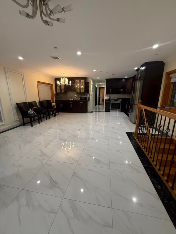 Building Photo - 120-13 9th Ave